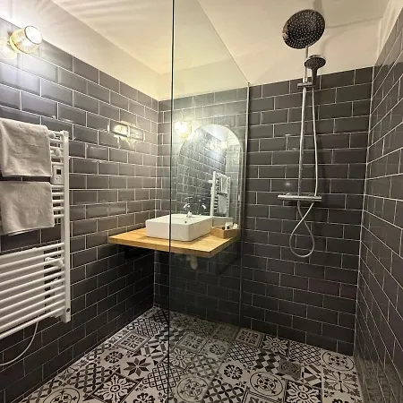 Le Majestic - Clim - Coeur De Apartment Nîmes